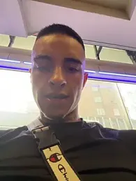 willclayy — 在 stripchat 直播的网络摄像头模特