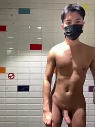 EricGAYSEX — 在 stripchat 直播的网络摄像头模特