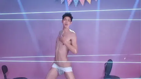 TNT-888 — 在 stripchat 直播的网络摄像头模特