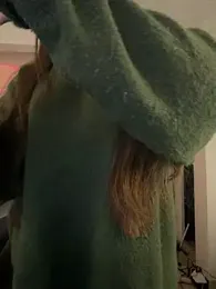 aly_golden_ — Stripchat stream photo (Mar 2026)