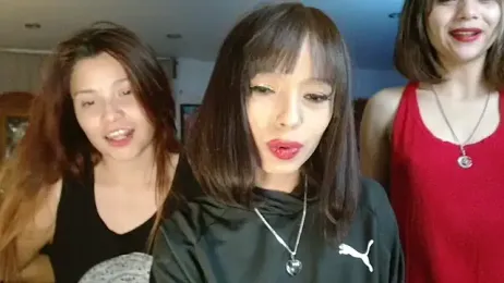 3littles — 在 stripchat 直播的网络摄像头模特