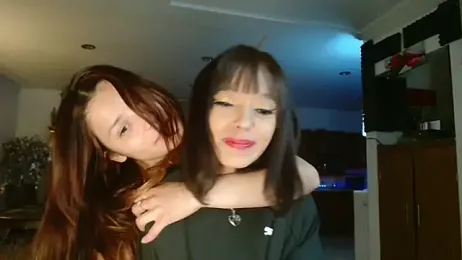 3littles — 在 stripchat 直播的网络摄像头模特