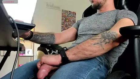 marioslim — 在 stripchat 直播的网络摄像头模特