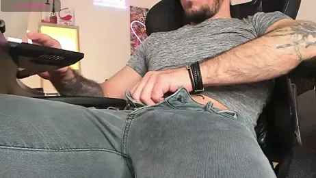 marioslim — 在 stripchat 直播的网络摄像头模特