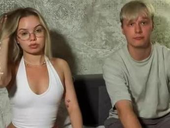 rebecca_david — 在 chaturbate 直播的网络摄像头模特