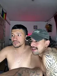 playfulboys_ — 在 stripchat 直播的网络摄像头模特