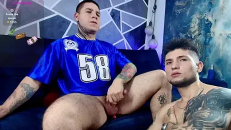 Snake-and-hunter — 在 stripchat 直播的网络摄像头模特