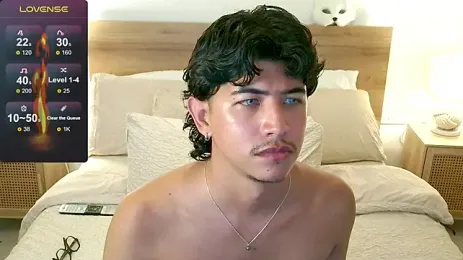 olly_jerez — 在 stripchat 直播的网络摄像头模特