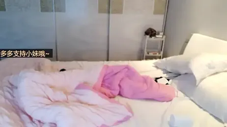 zzxxccvbm — Stripchat stream photo (Feb 2025)