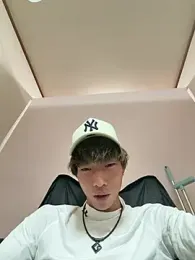 kshu420 — 在 stripchat 直播的网络摄像头模特