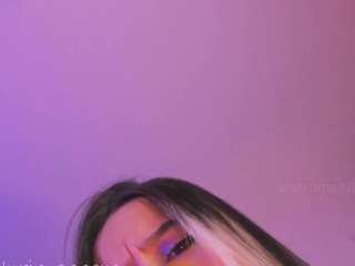 andromeedaa — 在 camsoda 直播的网络摄像头模特
