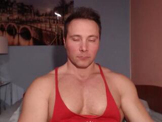 Hunky Muscle — Flirt4free stream photo (Apr 2026)