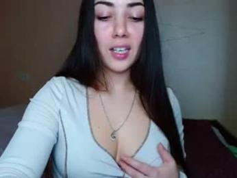 kikies_ — Chaturbate stream photo (Jan 2023)