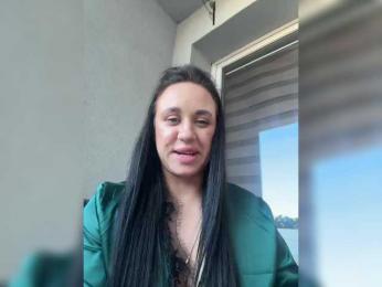 Tommi-Cherry — 在 bongacams 直播的网络摄像头模特