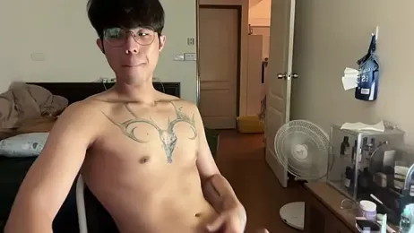 Uzii_310 — 在 stripchat 直播的网络摄像头模特