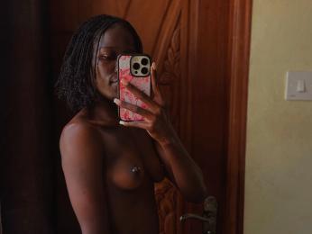HollyBeatrix — livejasmin