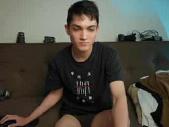 mattyaiden — 在 chaturbate 直播的网络摄像头模特