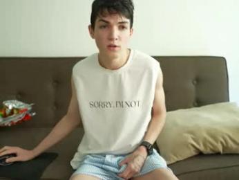 mattyaiden — 在 chaturbate 直播的网络摄像头模特