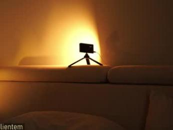 ms_seductive — 在 chaturbate 直播的网络摄像头模特