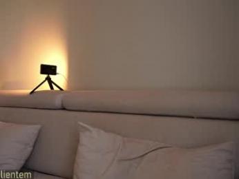 ms_seductive — 在 chaturbate 直播的网络摄像头模特