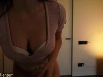 ms_seductive — 在 chaturbate 直播的网络摄像头模特