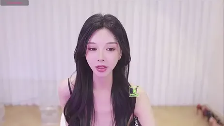 2Zoe — 在 stripchat 直播的网络摄像头模特