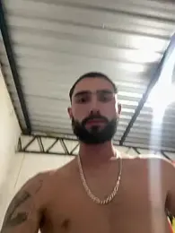 081379 — Stripchat stream photo (May 2025)