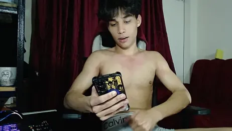 Marck-Pro — 在 stripchat 直播的网络摄像头模特