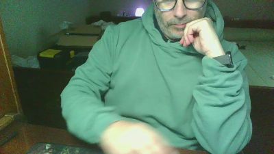 Alicantino7x — 在 cam4 直播的网络摄像头模特