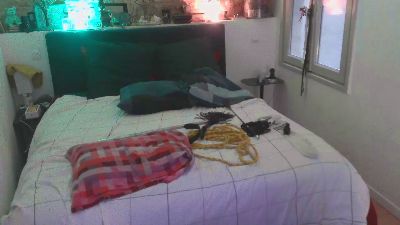 kinkyFR34000 — 在 cam4 直播的网络摄像头模特