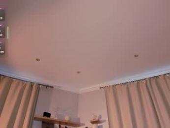 lora_lifelover — 在 chaturbate 直播的网络摄像头模特