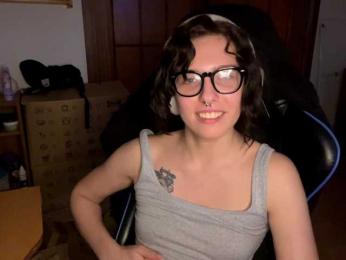PlushPoutX — Bongacams stream photo (May 2026)