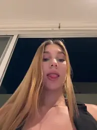Nikii__ — 在 stripchat 直播的网络摄像头模特