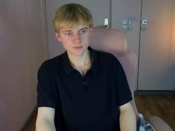 avenrey — Chaturbate stream photo (Oct 2026)