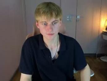 avenrey — Chaturbate stream photo (Oct 2026)