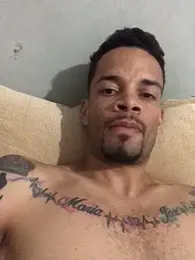 HenriquePhn — Stripchat stream photo (Mar 2026)