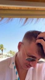 alex223 — 在 cam4 直播的网络摄像头模特