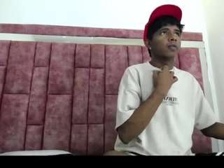 mick-storm — 在 camsoda 直播的网络摄像头模特