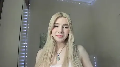 Alisa_Black_Star — 在 stripchat 直播的网络摄像头模特