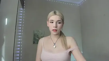 Alisa_Black_Star — 在 stripchat 直播的网络摄像头模特