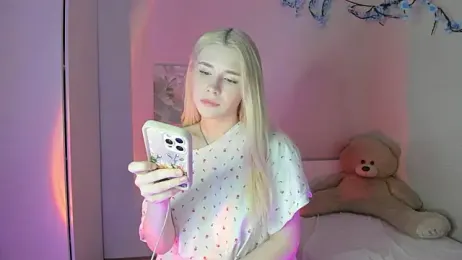 Alisa_Black_Star — 在 stripchat 直播的网络摄像头模特