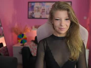 missicute18 — Chaturbate stream photo (Apr 2026)