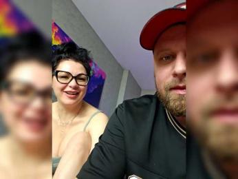 RIM-and-ARI — 在 bongacams 直播的网络摄像头模特