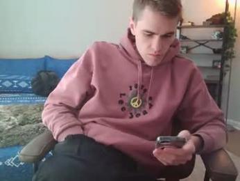 finnabun33 — 在 chaturbate 直播的网络摄像头模特
