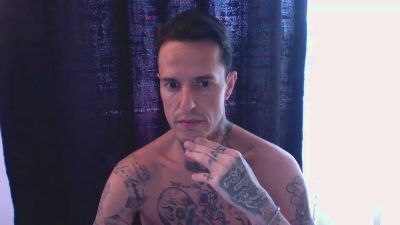 Leonard2588 — Cam4 stream photo (May 2026)