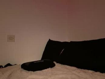 mrj9921 — Chaturbate stream photo (Mar 2026)