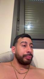 alejandro2402 — 在 cam4 直播的网络摄像头模特
