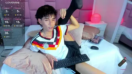 christopher_robin4 — 在 stripchat 直播的网络摄像头模特