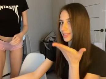 vx_arina — 在 chaturbate 直播的网络摄像头模特