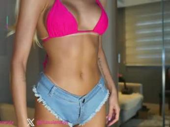 tassiarauj — 在 chaturbate 直播的网络摄像头模特